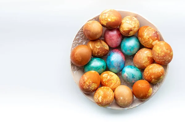 Вид на красочные пасхальные яйца — стоковое фото