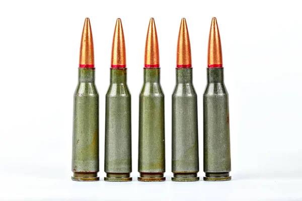 Munition in Großaufnahme isoliert auf weißem Hintergrund — Stockfoto