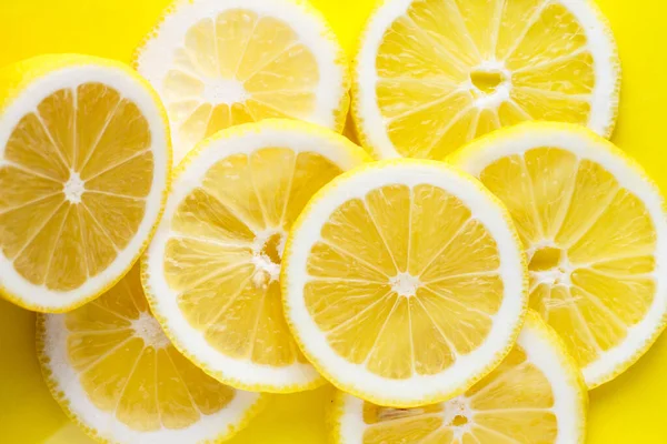 Fondo de rodajas de limón jugosas brillantes. —  Fotos de Stock