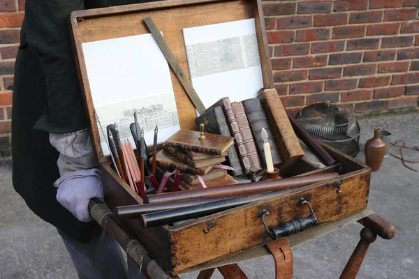 A writers books and equipment — Stock Photo, Image