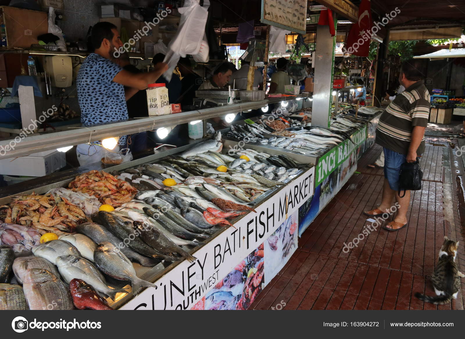 Editorial Fethiye Turkey 5Th August 2017 Fish Sale Popular Fish Stock