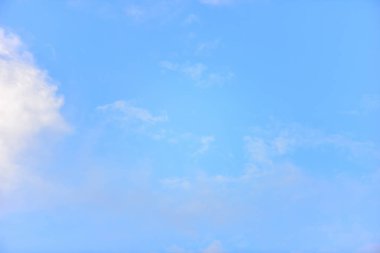 Bulutlar güzel günbatımı arka plan ile gökyüzü