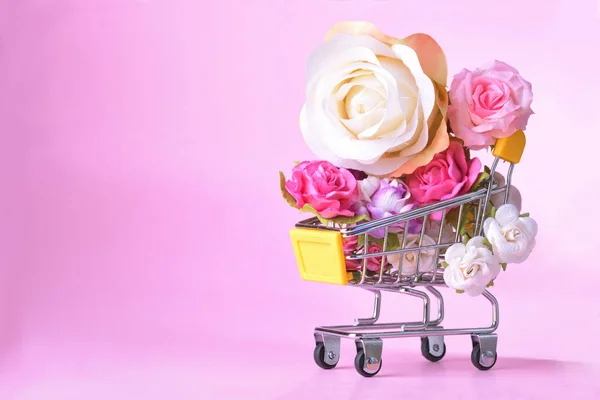 Love and happy Valentine\'s day roses colorful in shopping cart.