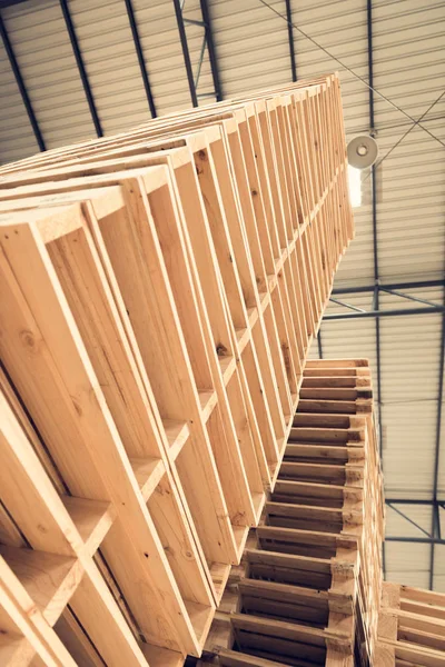 Pallets wood Sort by is high in the industry