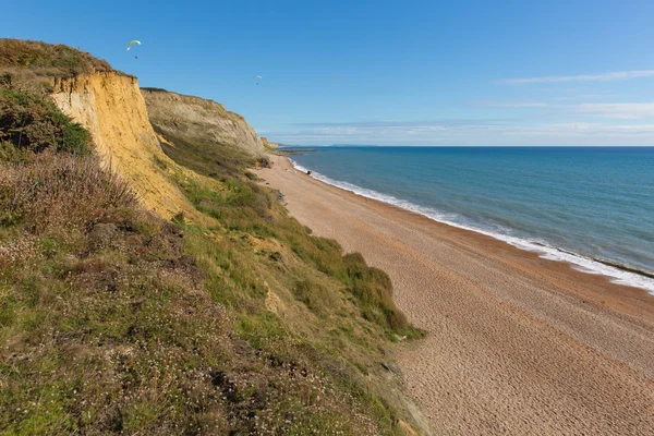 Dorset Jurásico costa playa Eype Inglaterra Reino Unido pequeño pueblo al sur de Bridport vista al este — Foto de Stock