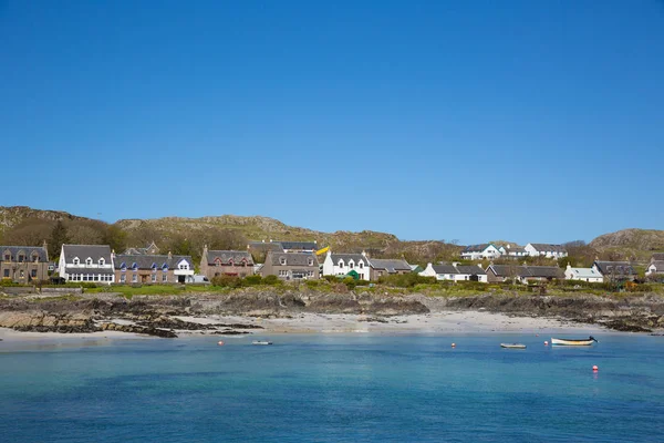 Iona scotland uk inner hebrides schottische Insel vor der Insel Mull Westküste Schottlands ein beliebtes Touristenziel für das Abteipanorama bekannt — Stockfoto