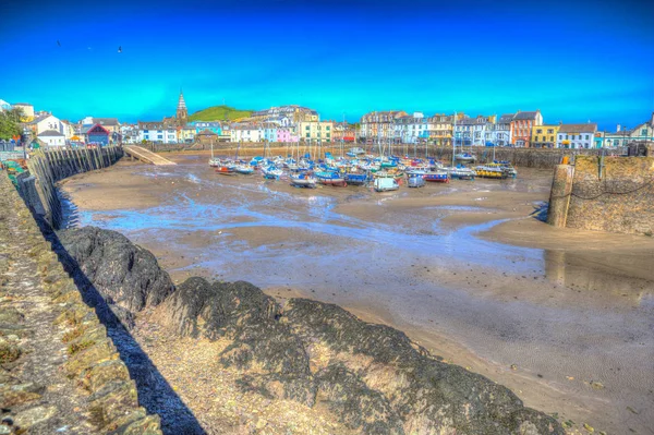 Ilfracombe hamnen North Devon coast i färgglada hdr — Stockfoto