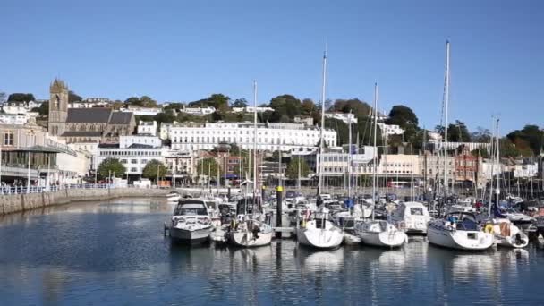 Torquay marina with boats and yachts on beautiful day on the English Riviera pan — Stock Video