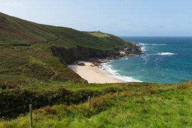 Portheras Koyu Cornwall, Cornish kıyısında Pendeen ve Morvah arasında saklı bir kumsal taşıyordu. 