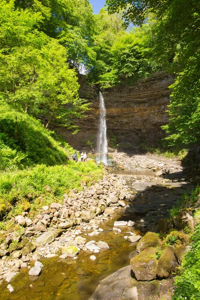 Hardraw Force Vodopádu Poblíž Hawes Yorkshire Dales Oblíbenou Turistickou Atrakcí — Stock fotografie