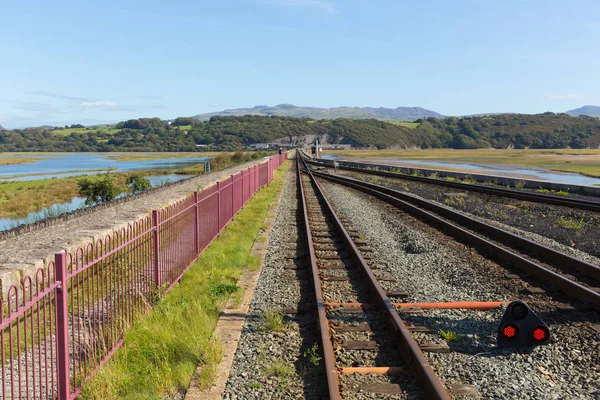 Porthmadog Wales View Railway Track East Leading Out Town — стоковое фото