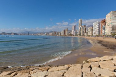 Playa de Levante plajı Benidorm İspanya Costa Blanca tatil beldesi