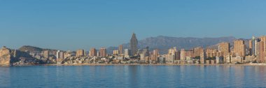 Benidorm İspanya panoramik otel ve apartman manzarası Poniente plajı İspanyol Akdeniz kıyısı