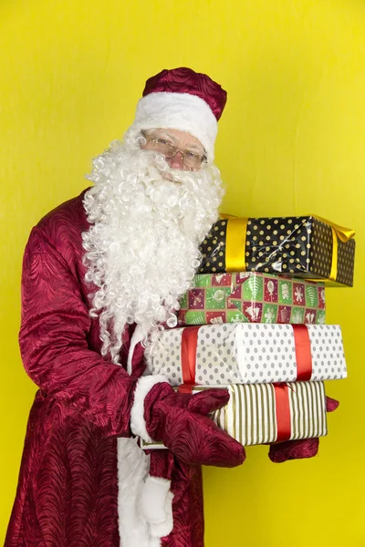 Święty Mikołaj z darami. — Zdjęcie stockowe