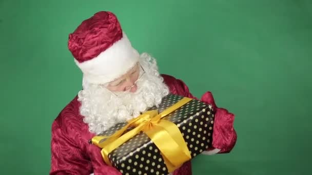 Kerstman met geschenken. — Stockvideo