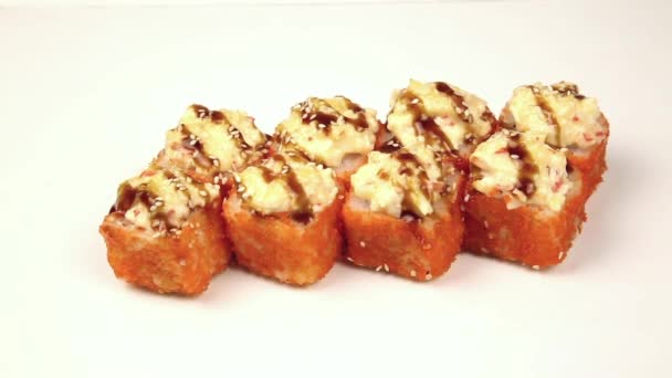 Pieczywa Białym Tle Kuchnia Japońska Sushi Rolls Różnego Rodzaju Białym — Wideo stockowe