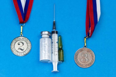 Yarışmalarda sporcular doping.