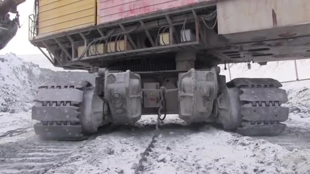 Machinerie Lourde Déplace Autour Carrière Mouvement Des Excavatrices Chenille Dans — Video