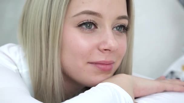 Reset Body Weight Lpg Massage Blonde Girl Order Care Her — Stock Video