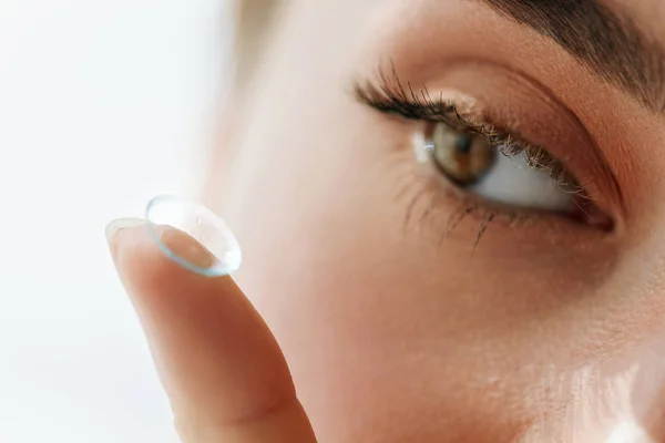 Vision Contact Lenses. Closeup With Beautiful Woman Face — Stock Photo, Image