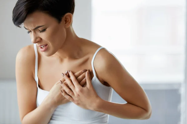 Heart Attack. Beautiful Woman Feeling Pain In Chest. Health Care — Stock Photo, Image