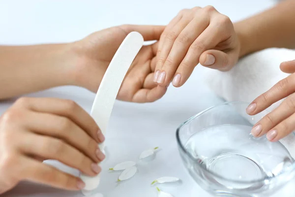 Closeup Beautiful Female Hands Having Spa Manicure, Filing Nails — Stok Foto