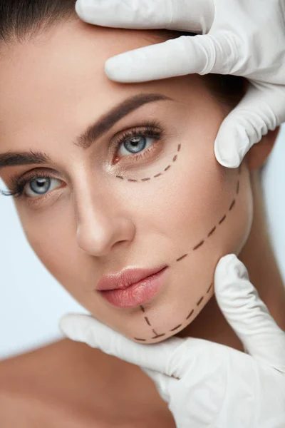 Young Female With Surgical Lines, Smooth Skin And Perfect Makeup — Stock Photo, Image