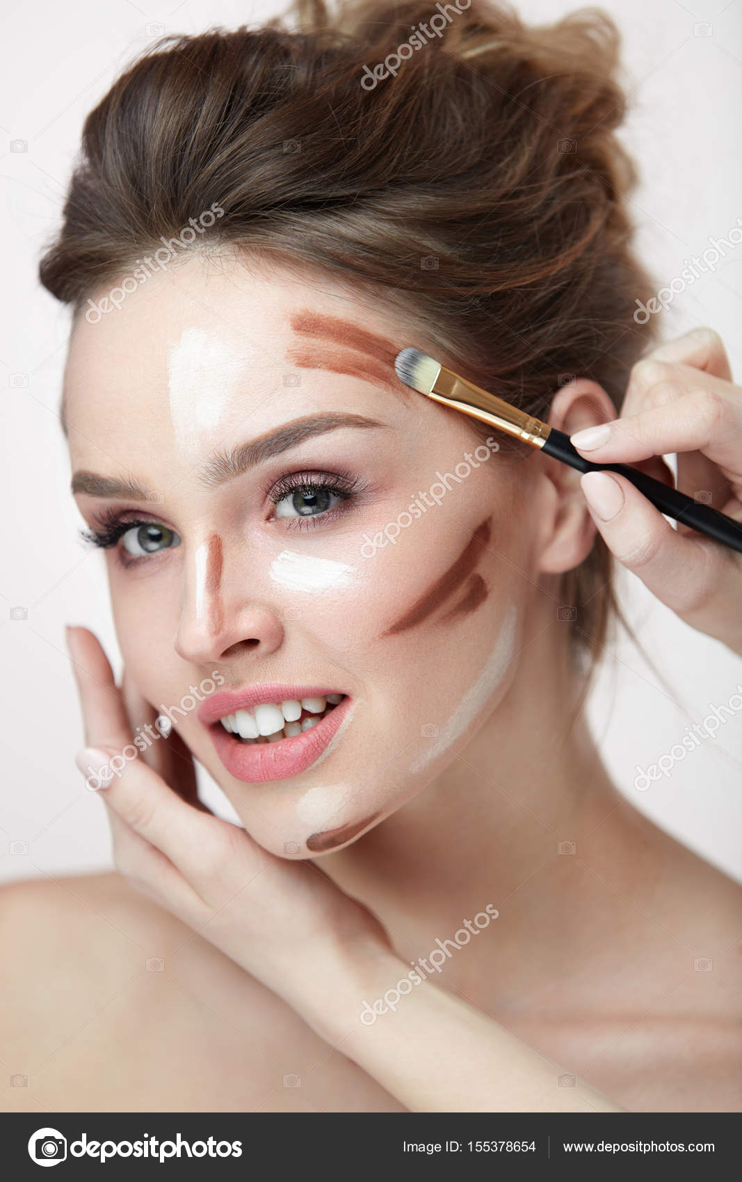 Verwonderlijk Woman Face Makeup. Closeup Of Female With Contouring Lines — Stock FM-89