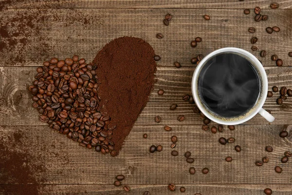 Люблю каву. Чашка кави і кава серця — стокове фото