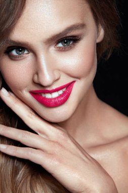 Güzellik kadını makyaj. Güzel kadın yüzü portresi