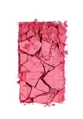 Makyaj. Beyaz arka plan üzerinde pembe allık.