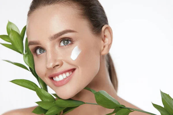 Beauty Face Care. Woman With Cream On Facial Skin — Stock Photo, Image