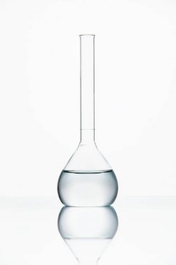 Laboratuvar cam şeffaf sıvı ile