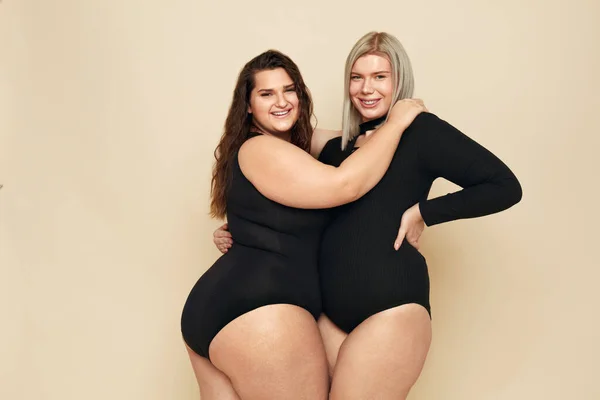 Size Models Full Figured Women Portrait Brunette Blonde Black Bodysuits — Stock Photo, Image