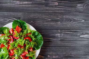 Taze sebze salatası