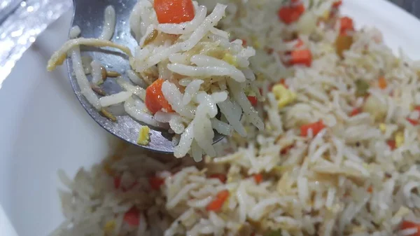 Basmati ris Pulao eller pulav med ärtor eller grönsaksris — Stockfoto