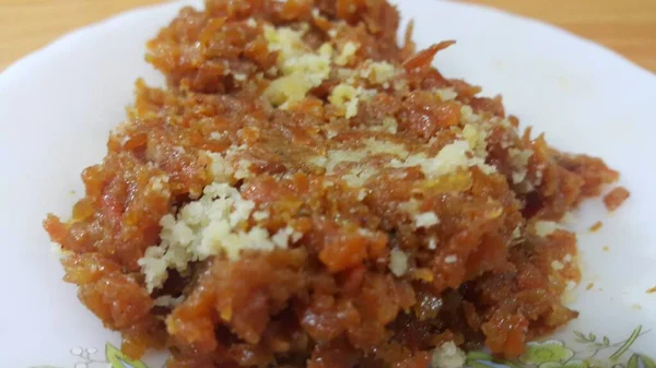 Closeup view of traditional  tasty sweet dessert called Suji Halwa or Halva — Stock Photo, Image