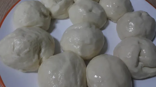 Closeup top view of fresh raw dough ball ready to be baked — Stok Foto