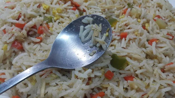 巴斯马蒂大米 pulav 或 pulav 与豌豆, 或蔬菜米 — 图库照片