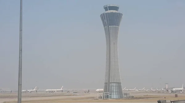 北京首都国際空港の管制塔 — ストック写真