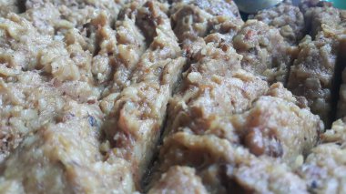 Kichra adlı Pişmiş beyaz pirinç yakın bir görünüm