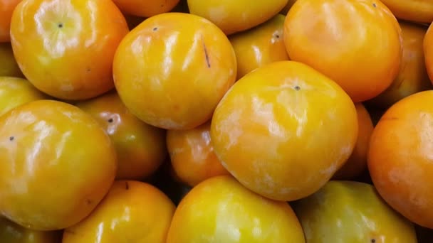 Yakın Çekim Taze Bal Sulu Japon Meyvesi Veya Amlok Hasat — Stok video