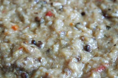 Kichra adlı Pişmiş beyaz pirinç yakın bir görünüm