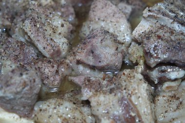 Pakistan, Hindistan ve Bangladeş 'te popüler olan siri paaye ya da paya yemeğinin üst görüntüsü