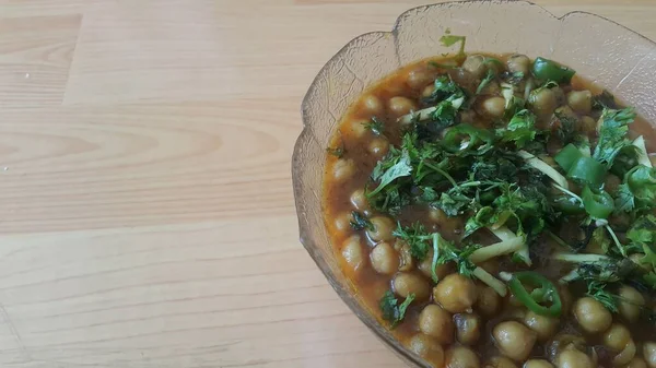 Lentilles traditionnelles Channa / Chola Masala ou pois chiches curry ou chole bhature — Photo