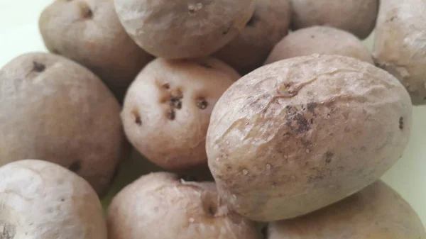 Vista de perto da batata orgânica fresca no mercado: batata textura de fundo — Fotografia de Stock