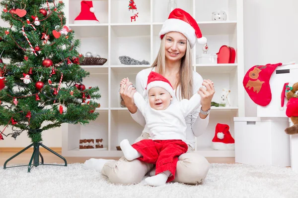 Anne bebek çocuk Noel Kutlamaları ile — Stok fotoğraf
