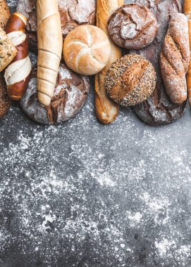 Çeşitli lezzetli taze ve sağlıklı ekmek