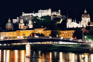Panoramik manzaralı güzel bir Avusturya Salzburg