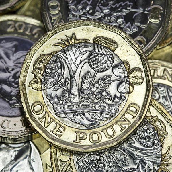 Zavřete Nový Sklad Jedna Libra Mince Podobě Náměstí Britská Měna — Stock fotografie
